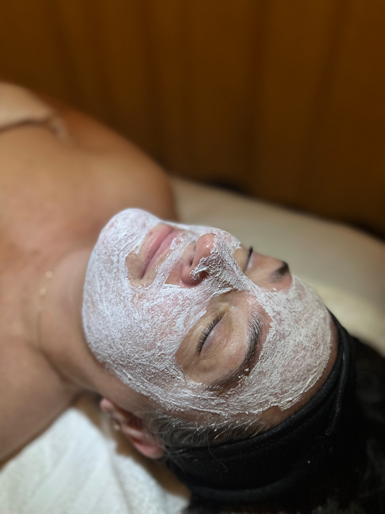 Dermaplane Facial