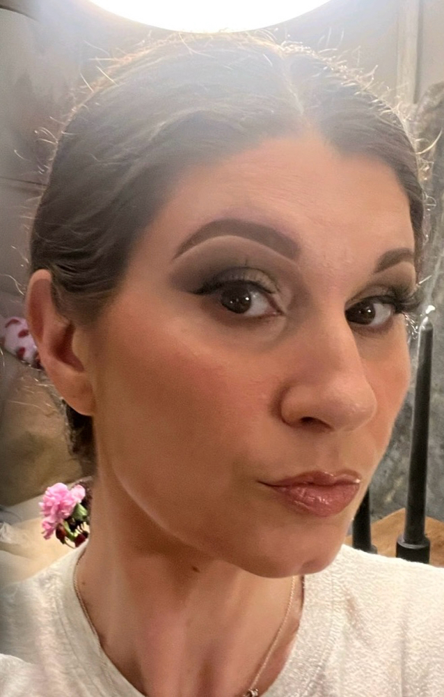 Make-up Application With Strip Lash