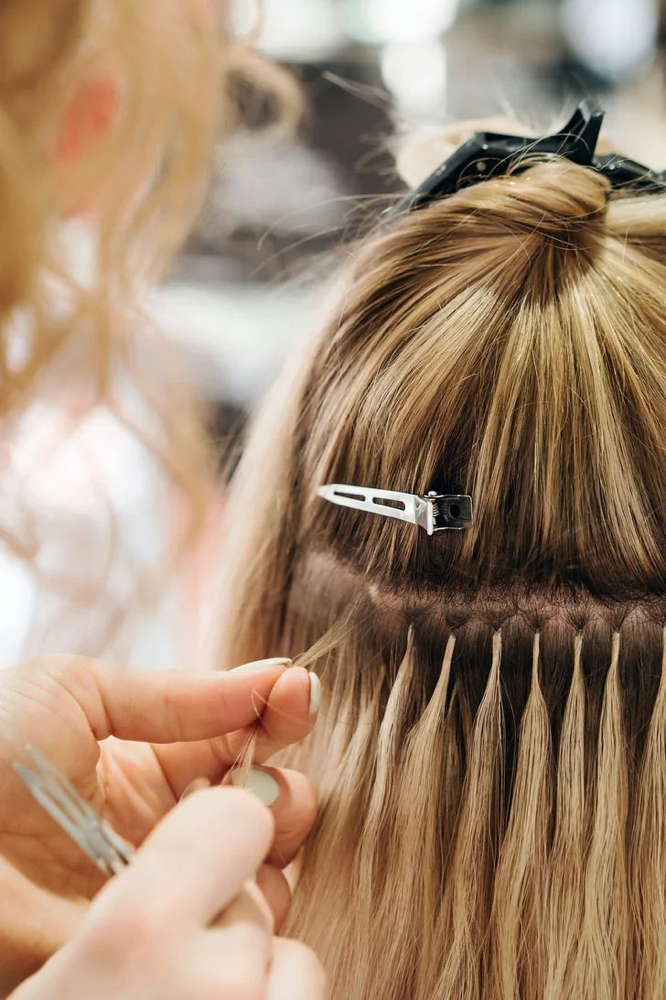 Extensions Consultation at Scissor Hands in Oak Lawn, IL