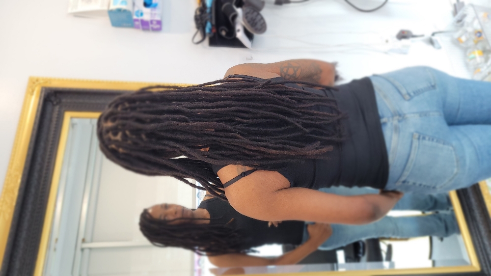 Add-On Loc Haircut at SimpleStyles by Mel in Brooklyn, NY