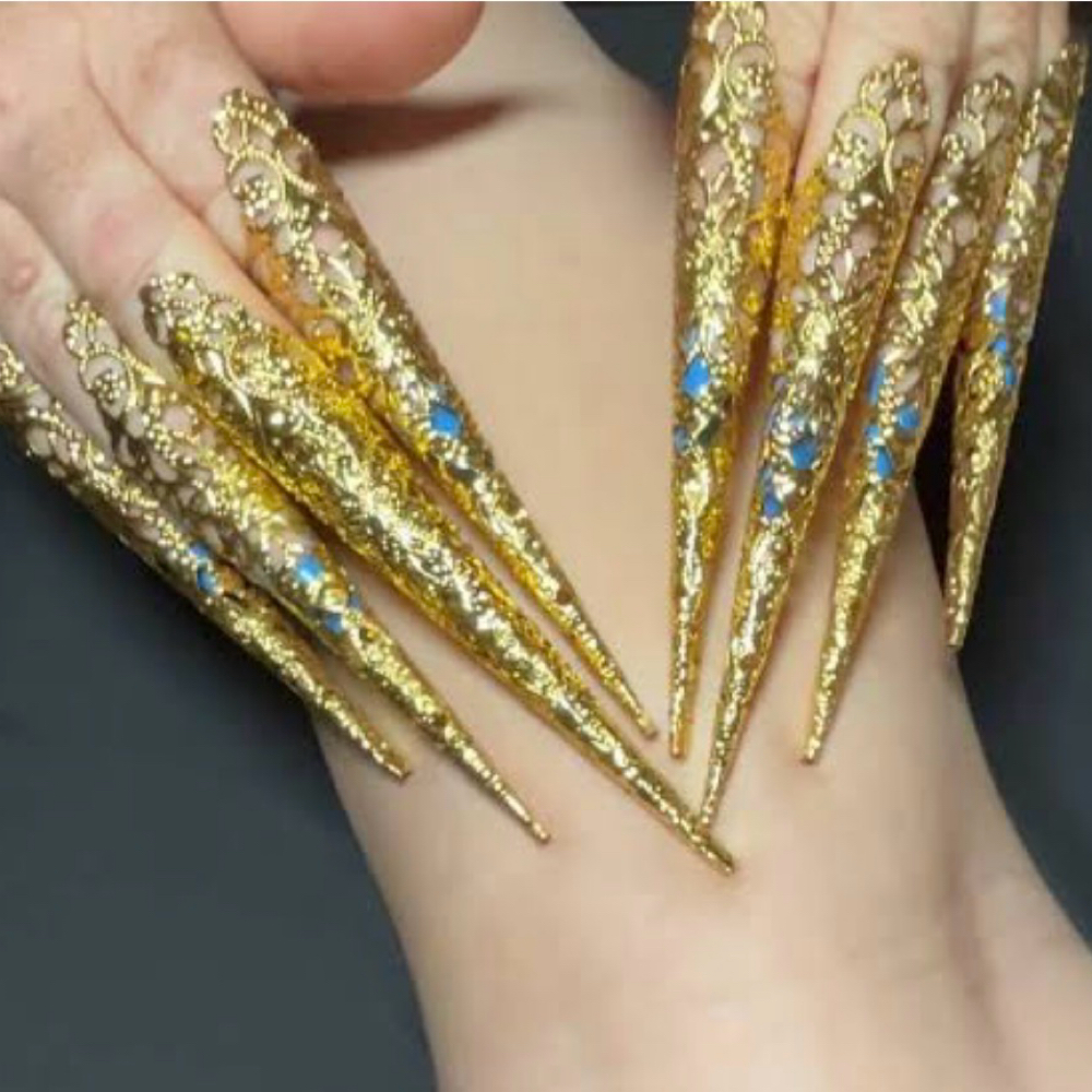 20 Minute Back Scratch at Allie-Bella HeadSpa & Facials in Boca Raton, FL