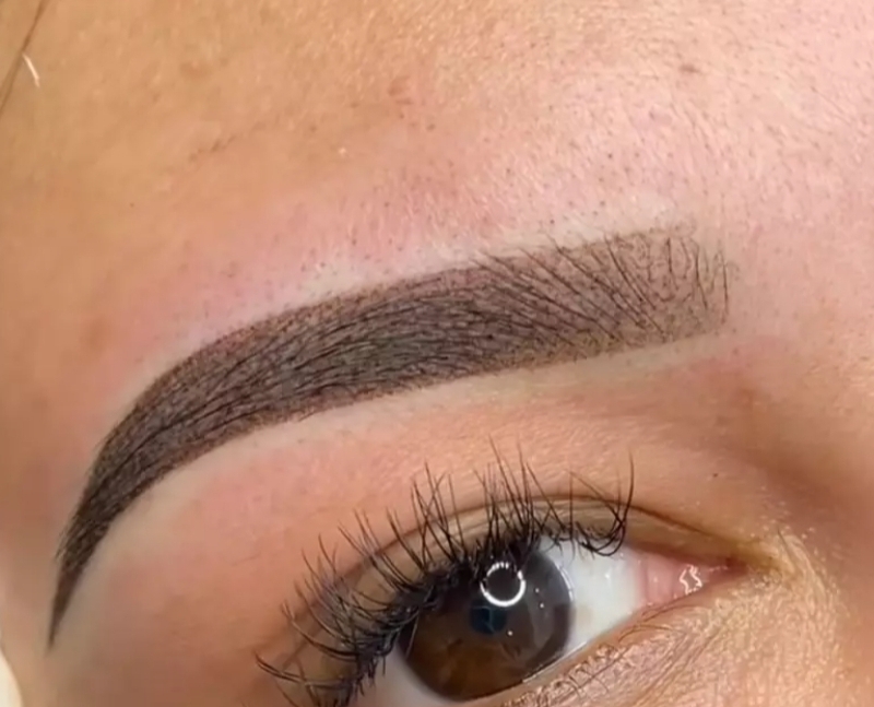 Ombré powder eyebrow