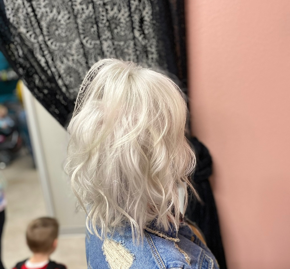 Platinum Just The Roots Bleach&Tone at Jackie Ramirez • B♡tox & Blowouts in Lubbock, TX