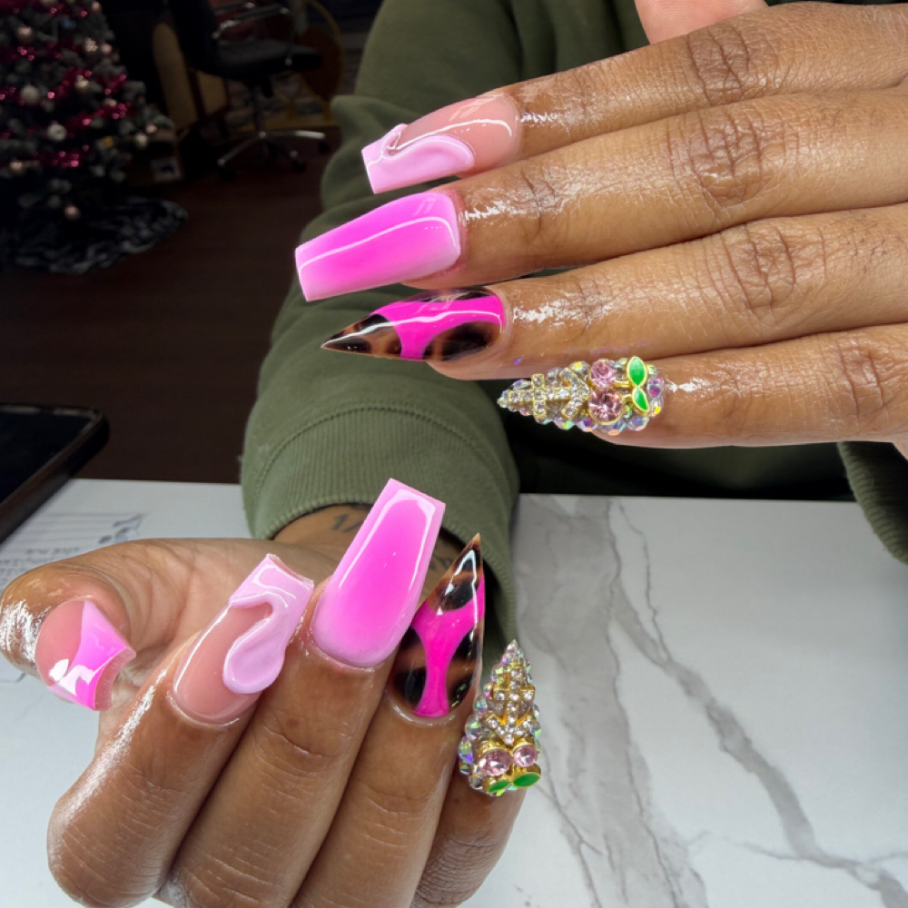 💎 Plugstyle Freestyle Set at The Nail Plugg in Laurel, MS