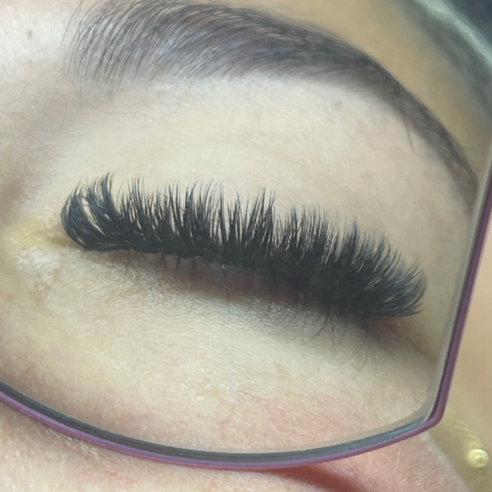 Full Set- Mega Volume at Vilana Studio in Lebanon, PA