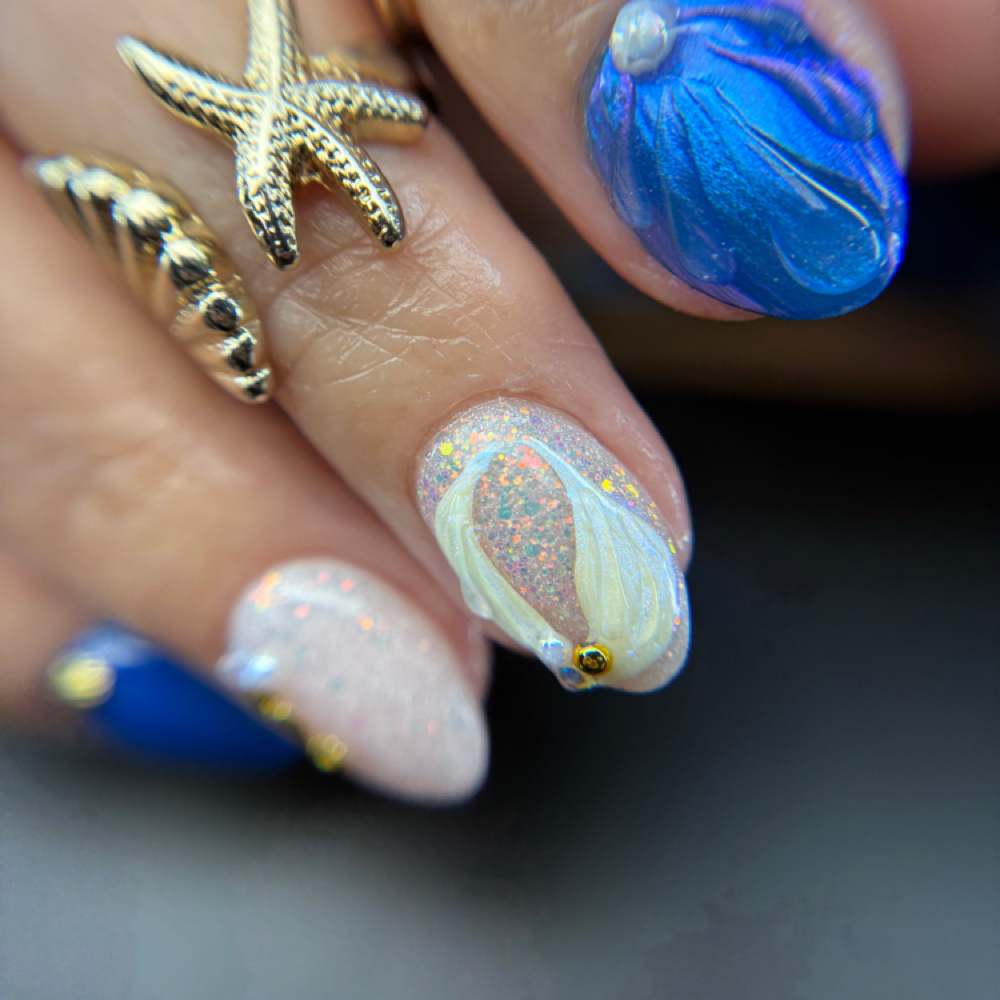 Short nails (small) at Michelle Carrasquillo in Springfield, MA
