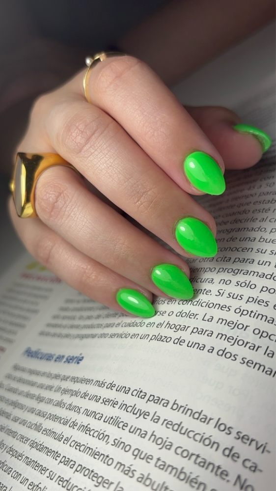 Short nails (small) at Michelle Carrasquillo in Springfield, MA