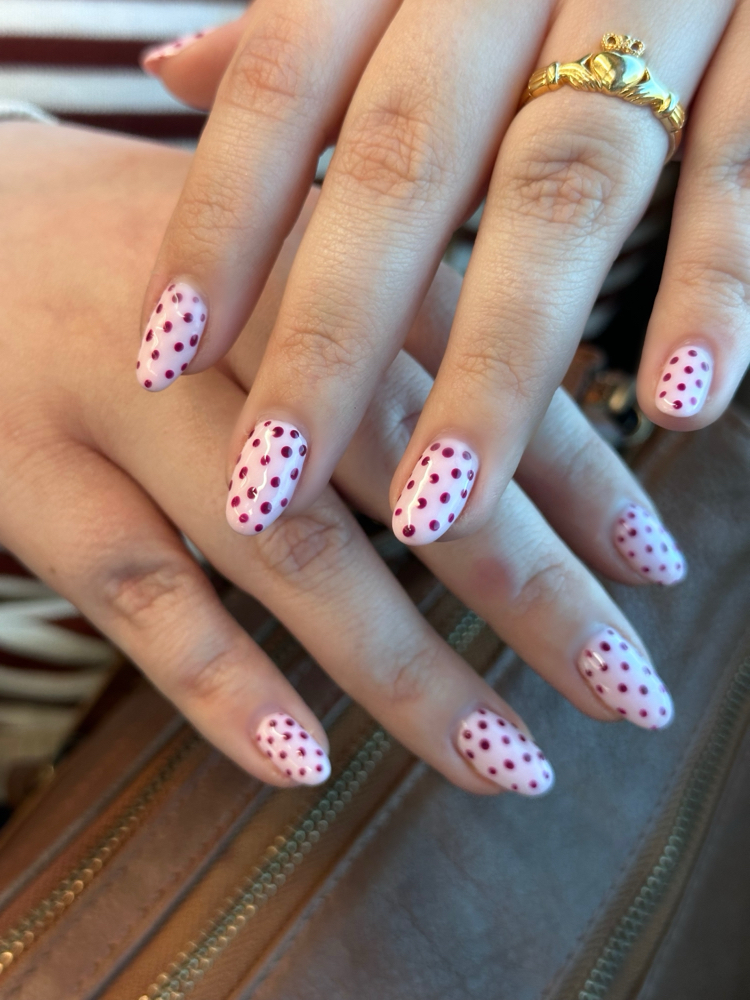 Builder Gel Mani (minimal design)