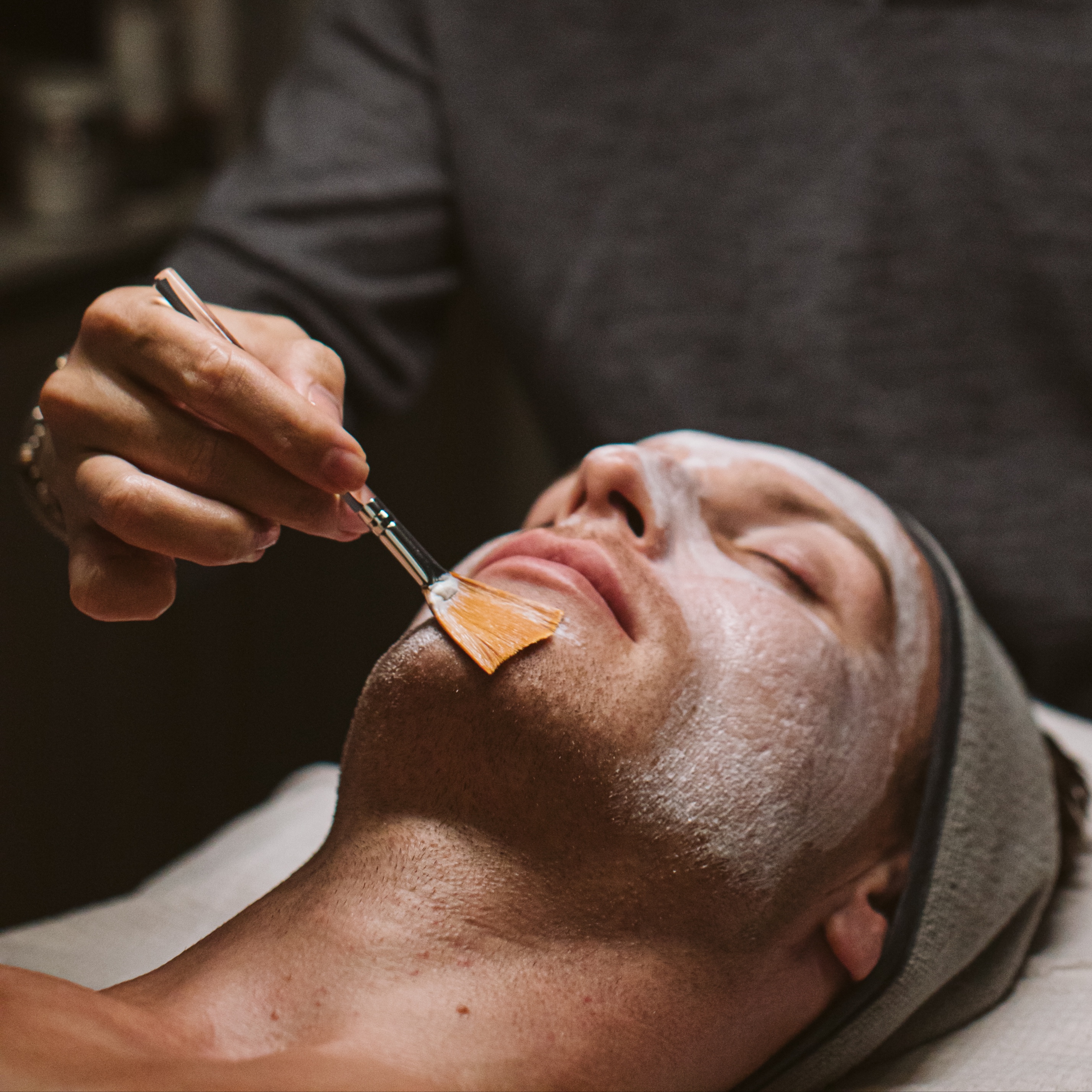 Illuminating Facial + Cool Peel