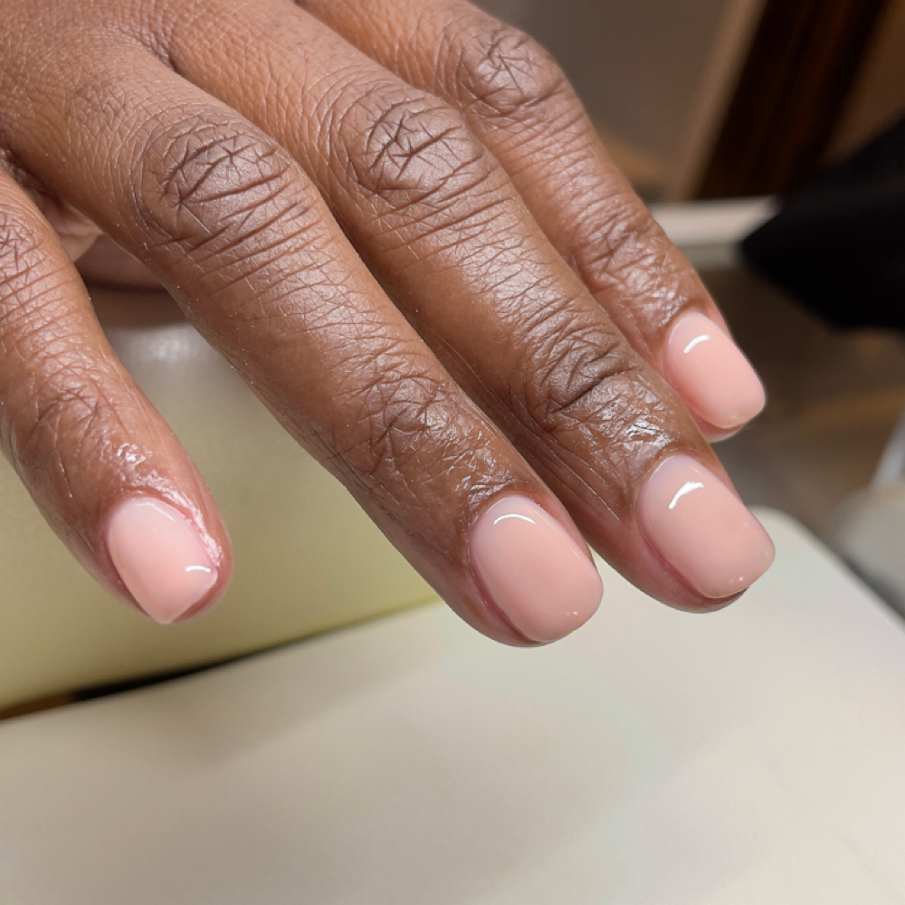 Structure Gel Mani at Beaurency in Springfield, MA