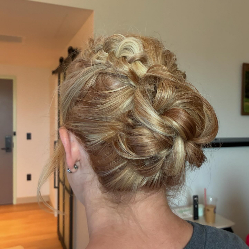 Updo at The Cottage in Farmington, AR