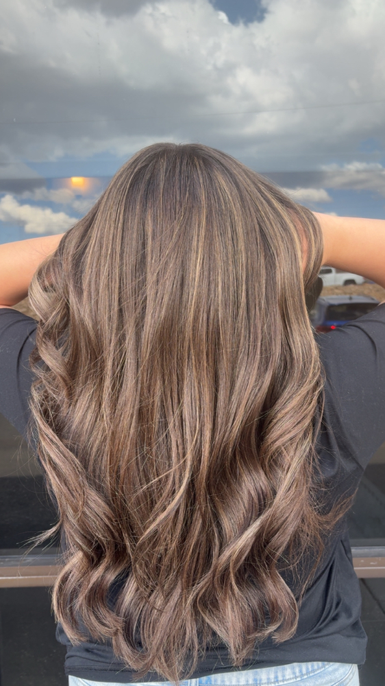 Wash And Blow Dry / Extensions