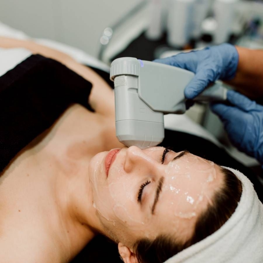 HIFU + EXILIS DIA MADRE at Lumiee Skincare Llc in Chicago, IL