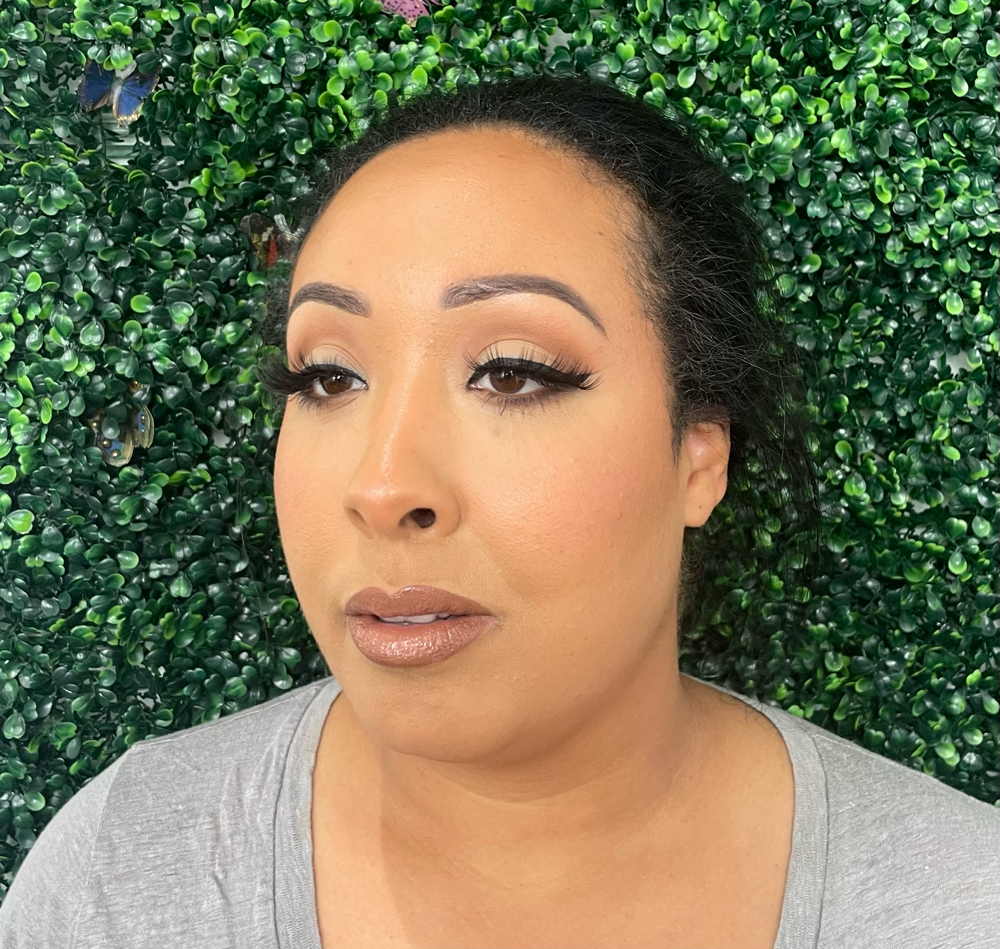 Sunday Makeup Application