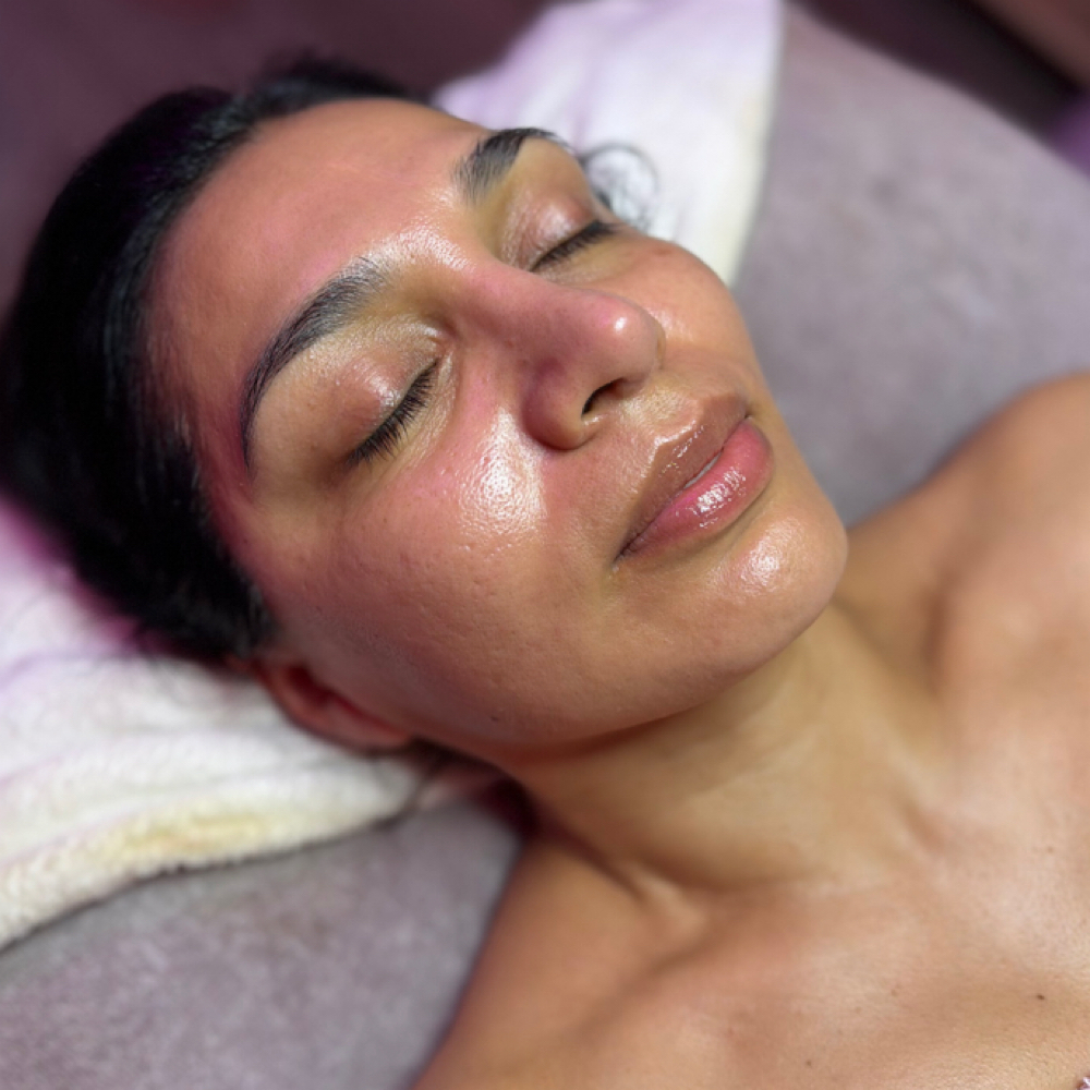 Let’s Get Glowing Facial at Beauty By Dar in Riverside, CA