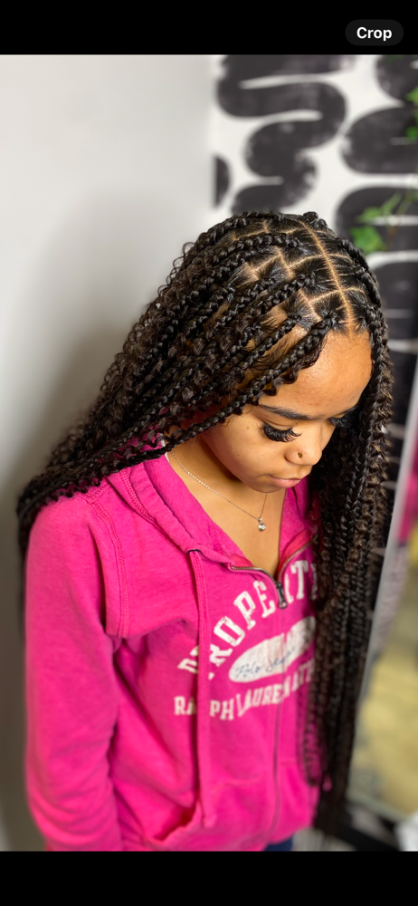 Medium Knotless (HAIR INCLUDED)