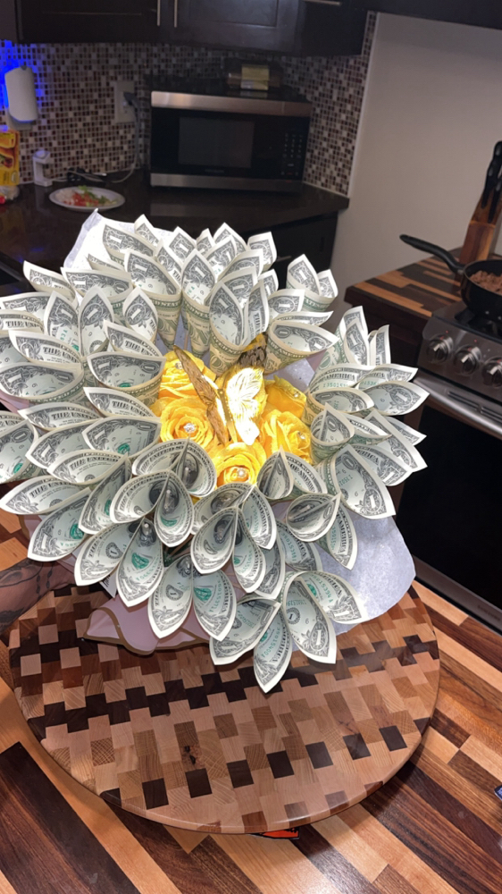 Medium Money Bouquet