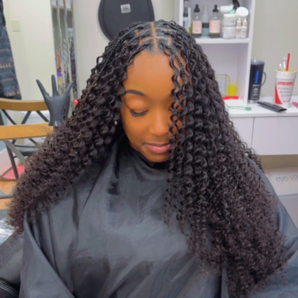 NO-KNOT BOHO BRAIDS at StyledbyShana in Durham, NC