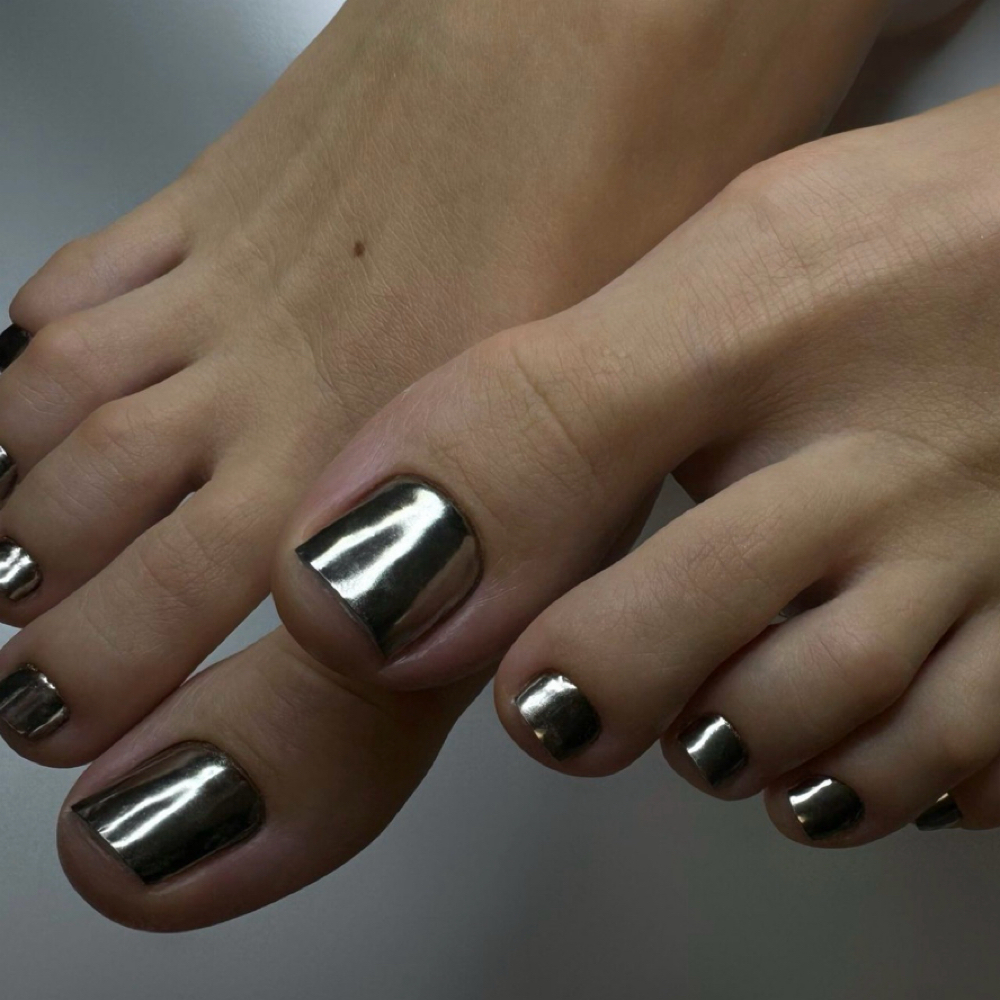 Waterless Pedicure at Graffiti Nail Salon in Madison, WI