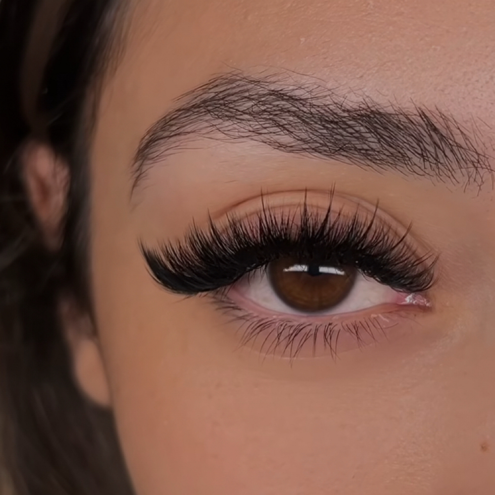 Wispy Volume Set at Ruby’s Beauty Bar in Davenport, FL