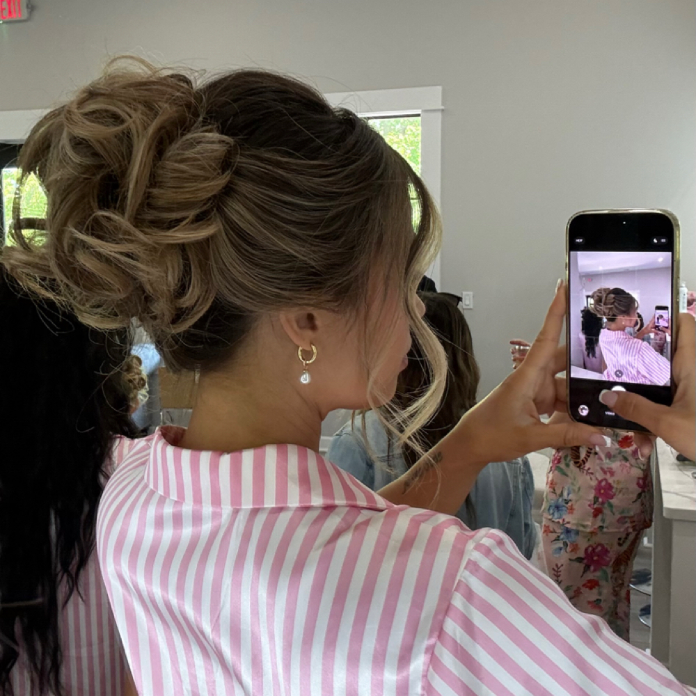 Styling Appointment at Hairbymadisonashley in Kansas City, MO