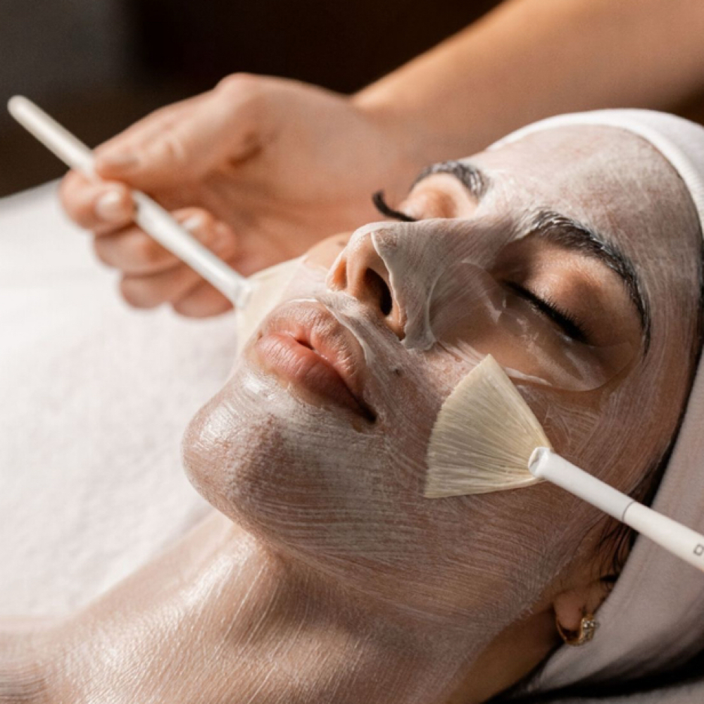 Customized Reset Facial at Skin Resort in Sterling Heights, MI
