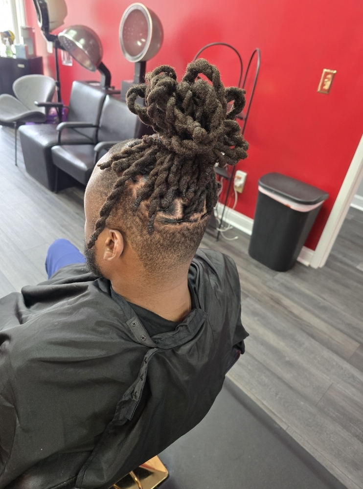 Half Head Retwist W/ 2Strand at Locs of Love in Chattanooga, TN