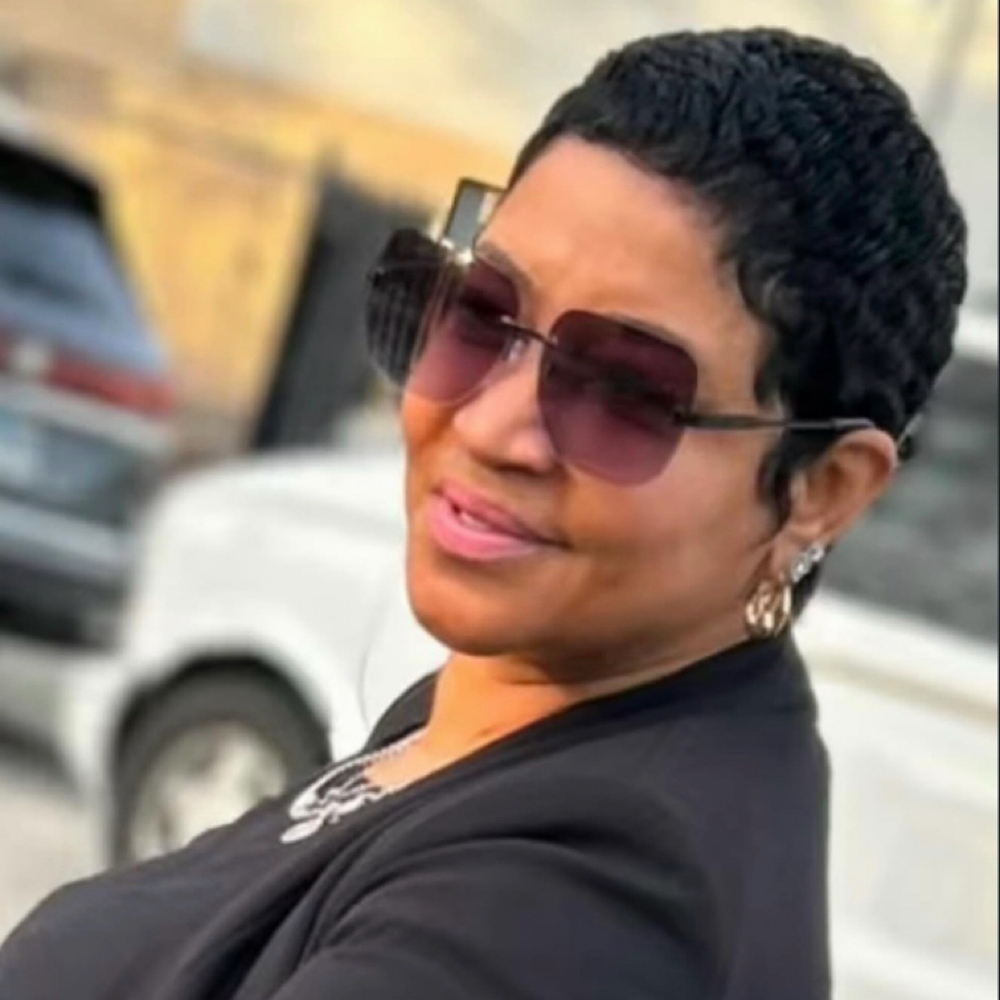 Angela’s Signature Pixie Look at Spice beauty bar in Chicago, IL