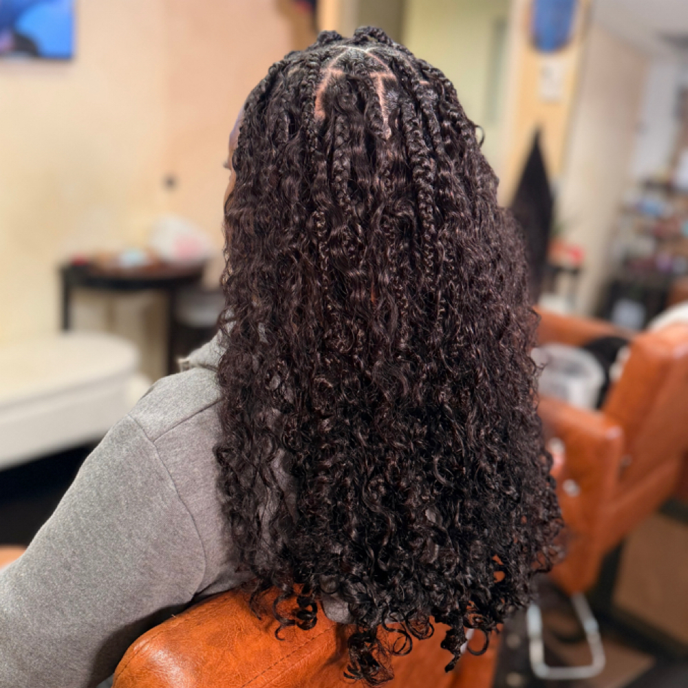 Medium Renee Gypsy Mid-back at Stylesby.anna in Los Angeles, CA