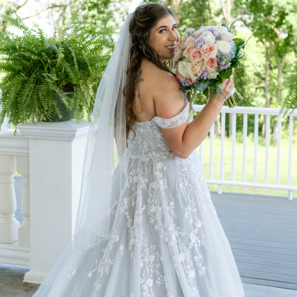 Bridal Package - 2 Express Sprays at SPRAY ST. LOUIS in Valley Park, MO