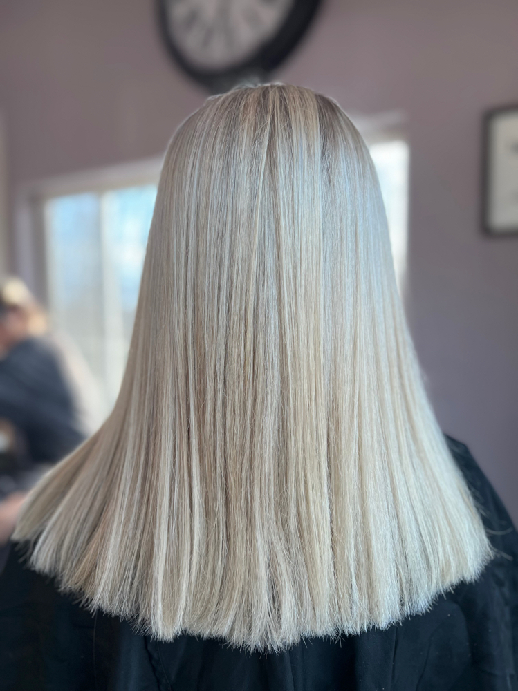 Heavy Blonding at Raylea Gardipee in Wasilla, AK