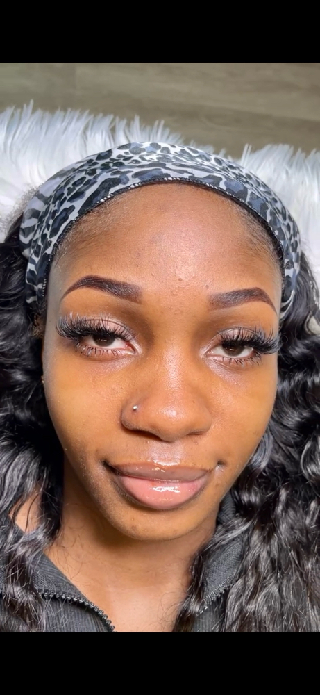 Henna Brow Touch-up at Beauty Galore By Lee in New York, NY