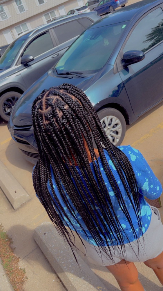 Medium Knotless Box braids at Nays Beauty Parlor in Warrensbug, MO