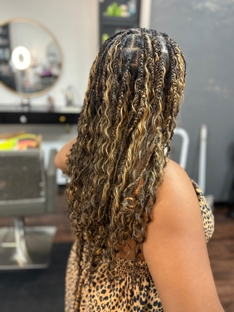 Medium Bohemian Knotless Braids