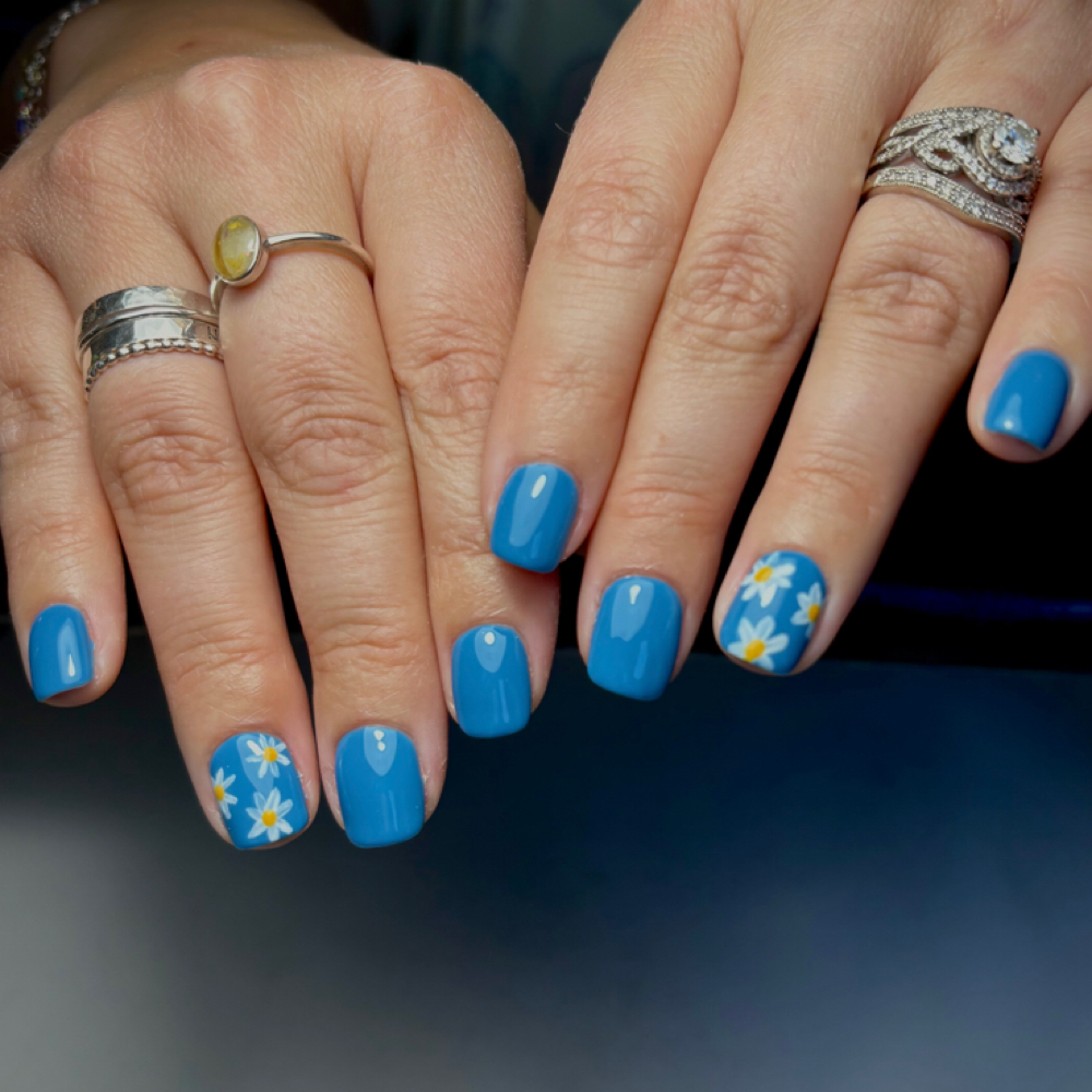 Simple Nail Art/French at Genuwynn Nail Art in Cartersville, GA