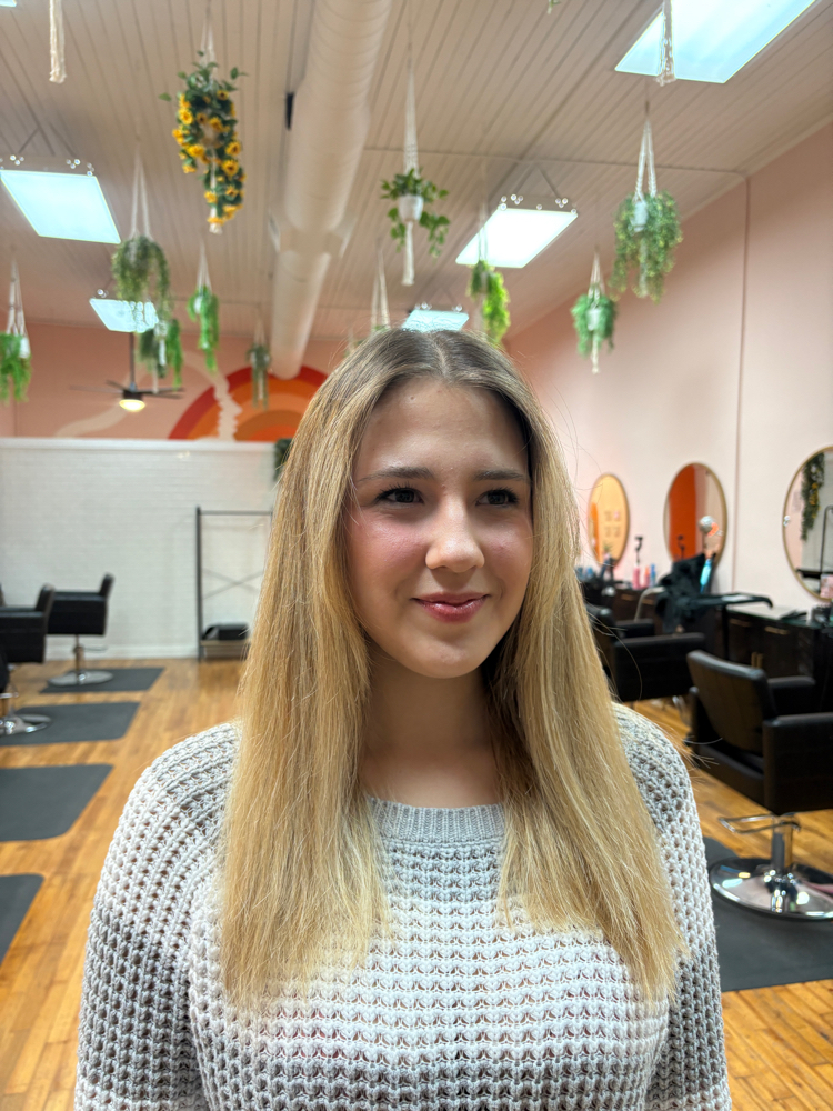 Women's Haircut & Blow-Dry