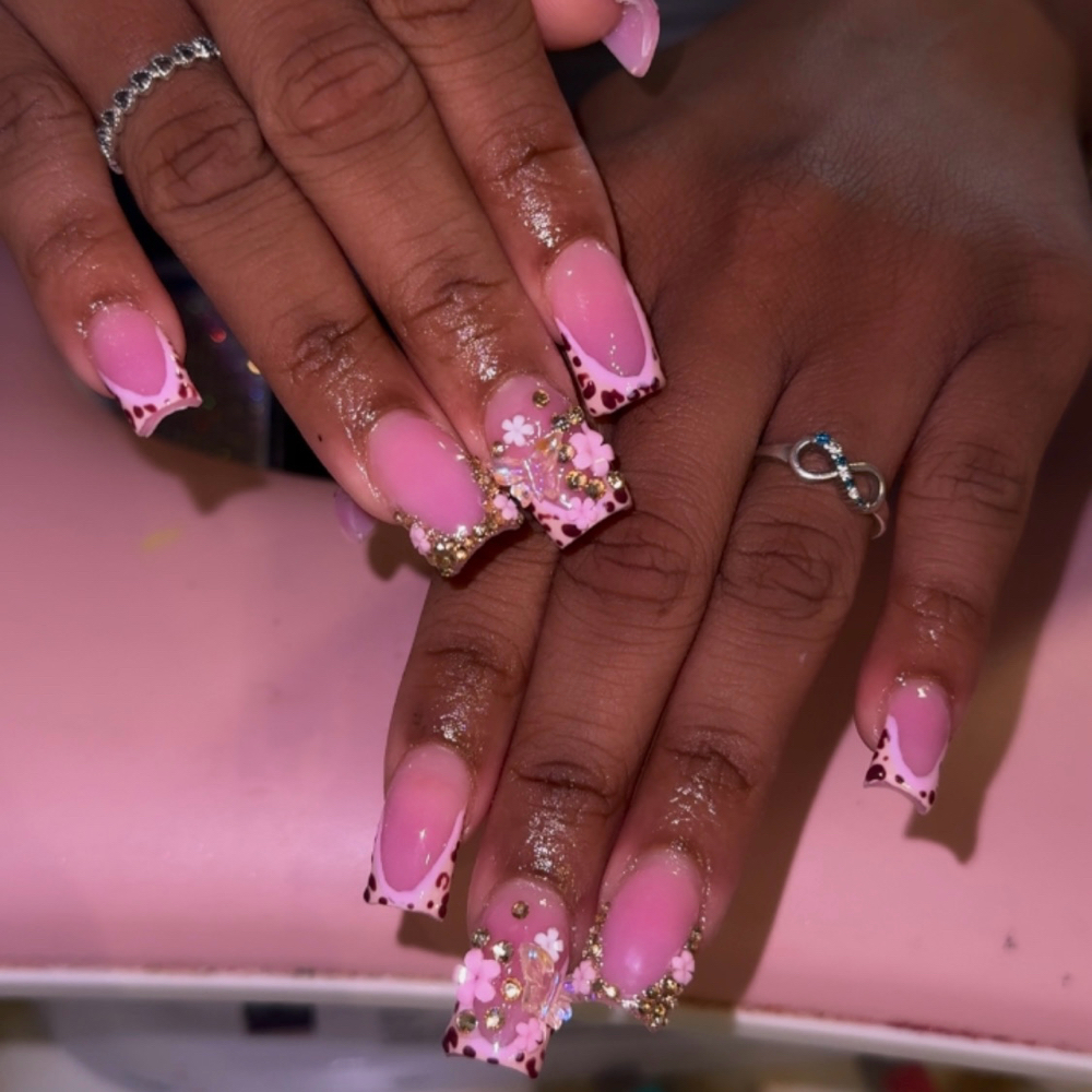 Medium Acrylic Fill at Opulence Beauty Bar in Aliquippa, PA