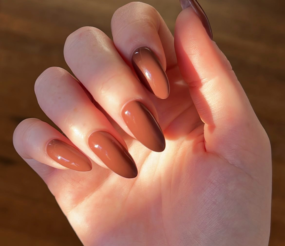 Gel manicure - solid color