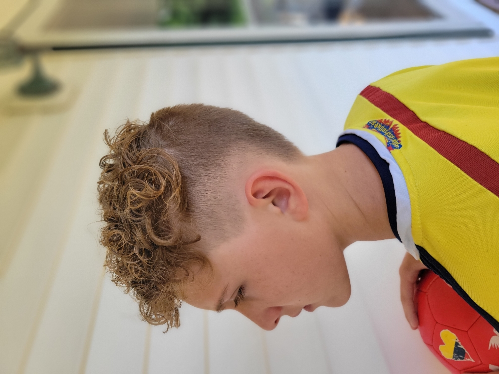 CHILDREN'S HAIRCUT