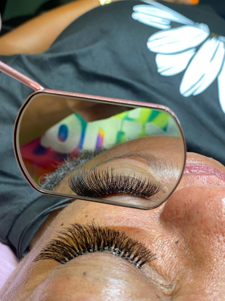 EXPRESS CLUSTER LASHES
