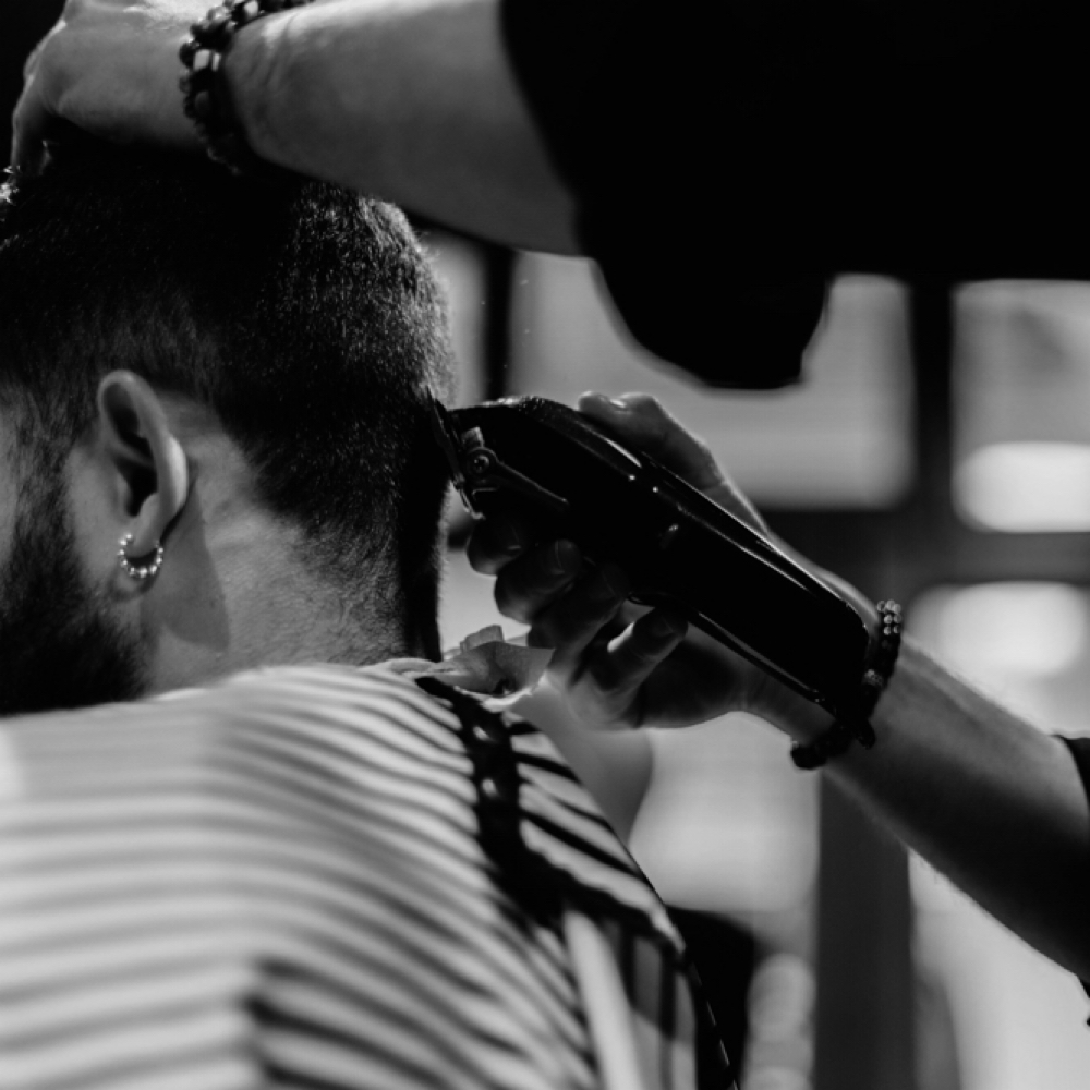 Parlor Room Quiet Cut & Wash