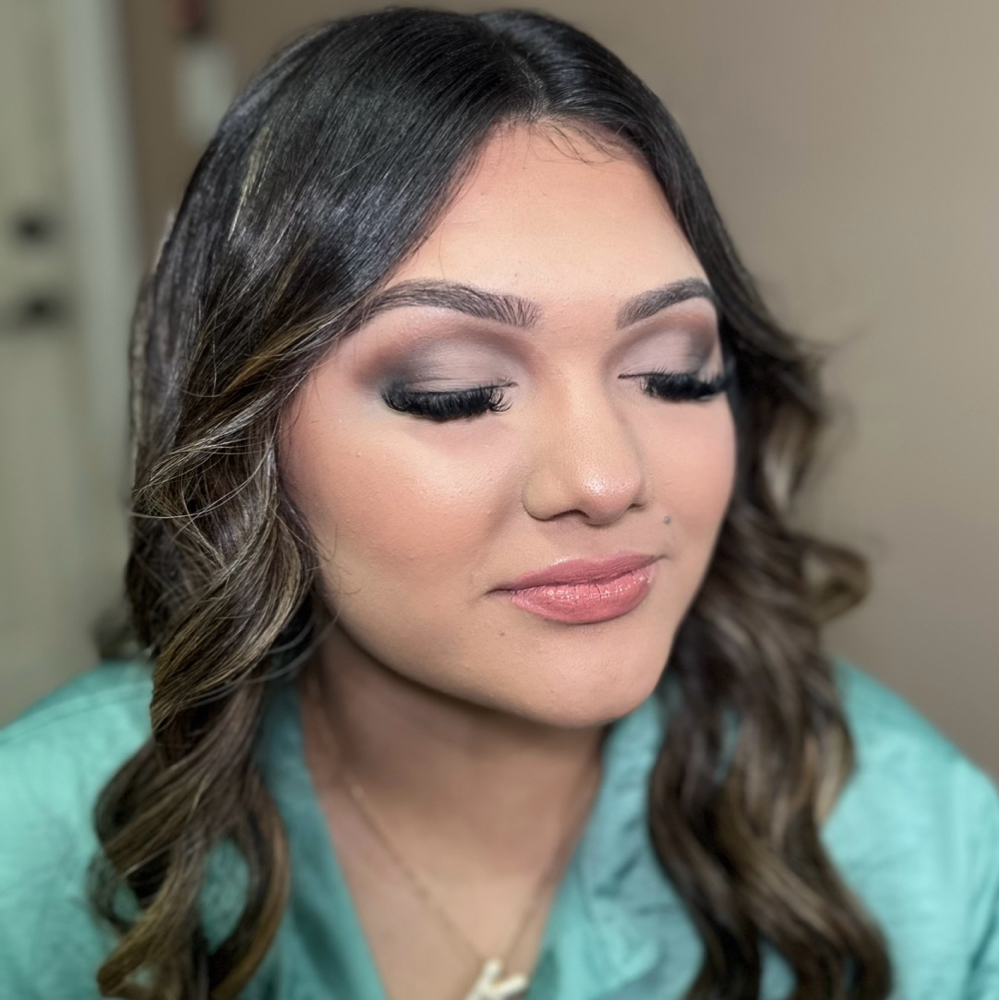 Womens Makeup at Style Lounge in Laredo, TX