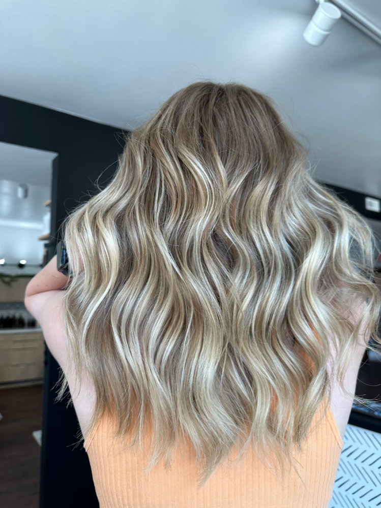 Full Highlight Or Lightlowlight at BLANK CANVAS SALON in Aberdeen, SD