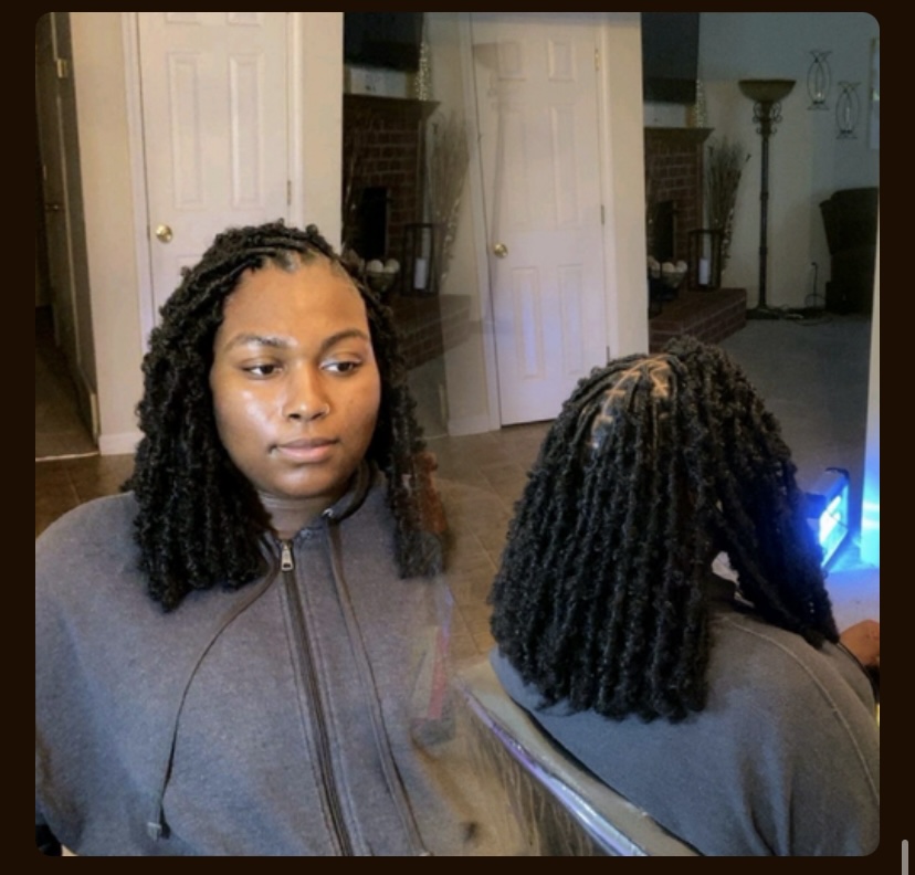 Shoulder Length 🦋Locs