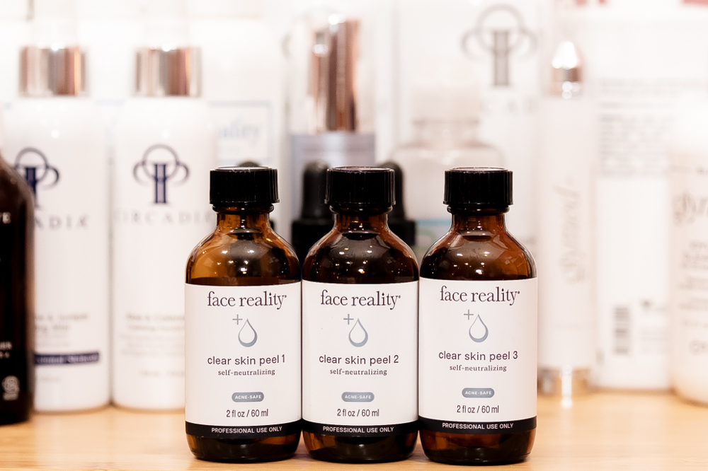 Dermaplane + Level 1 Glow Peel