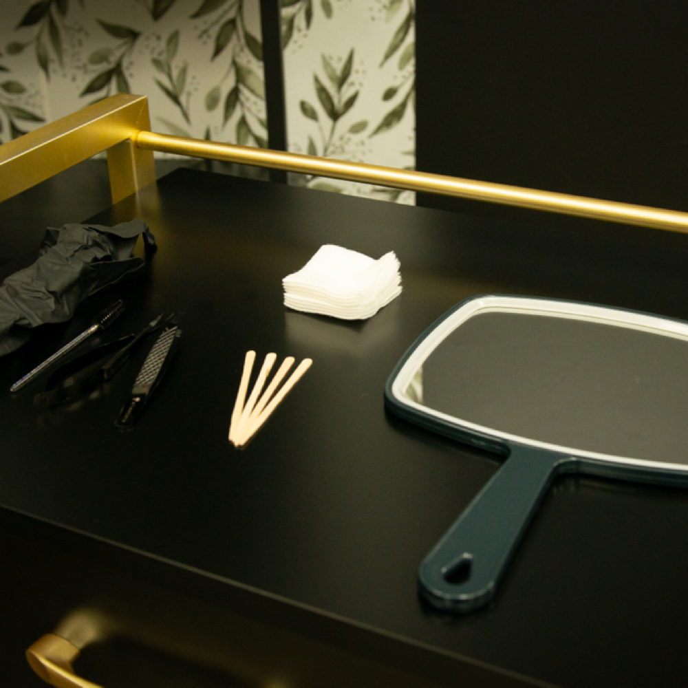 Chin Wax at Desert Rose Esthetics- Loose Ends Salon in Moses Lake, WA