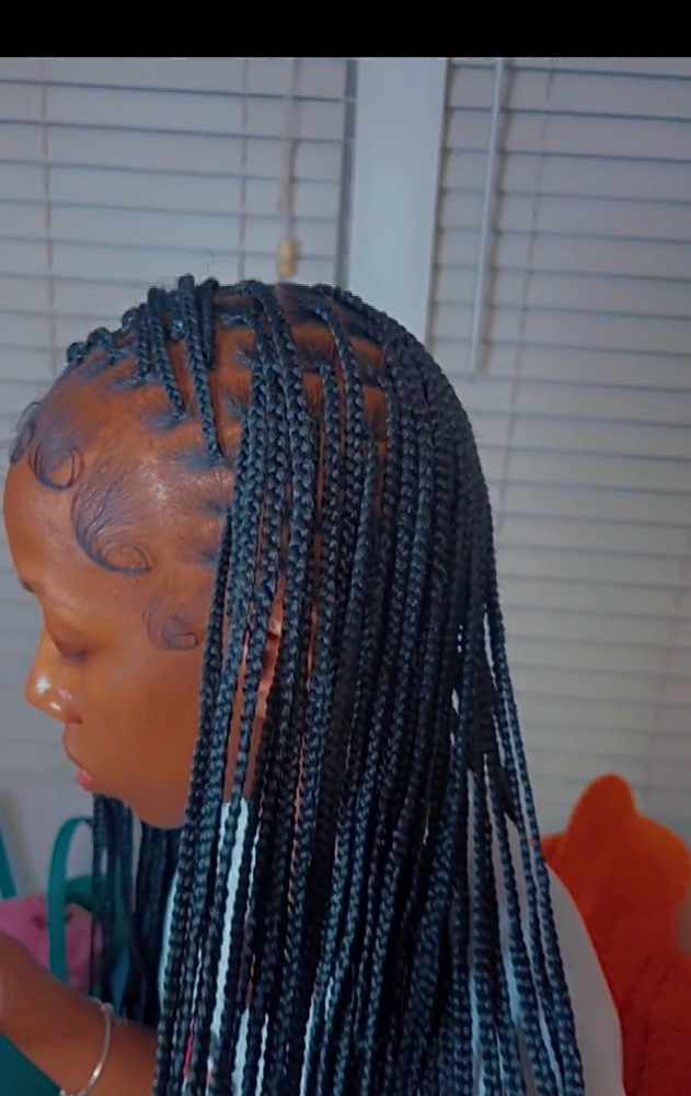 Small Knotless Braids