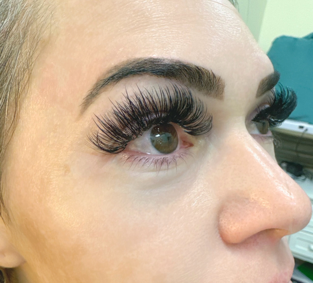 Mega Lashes
