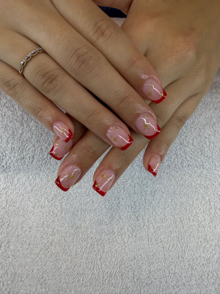 Dip at Yaya’s Nails in Wilmington, IL