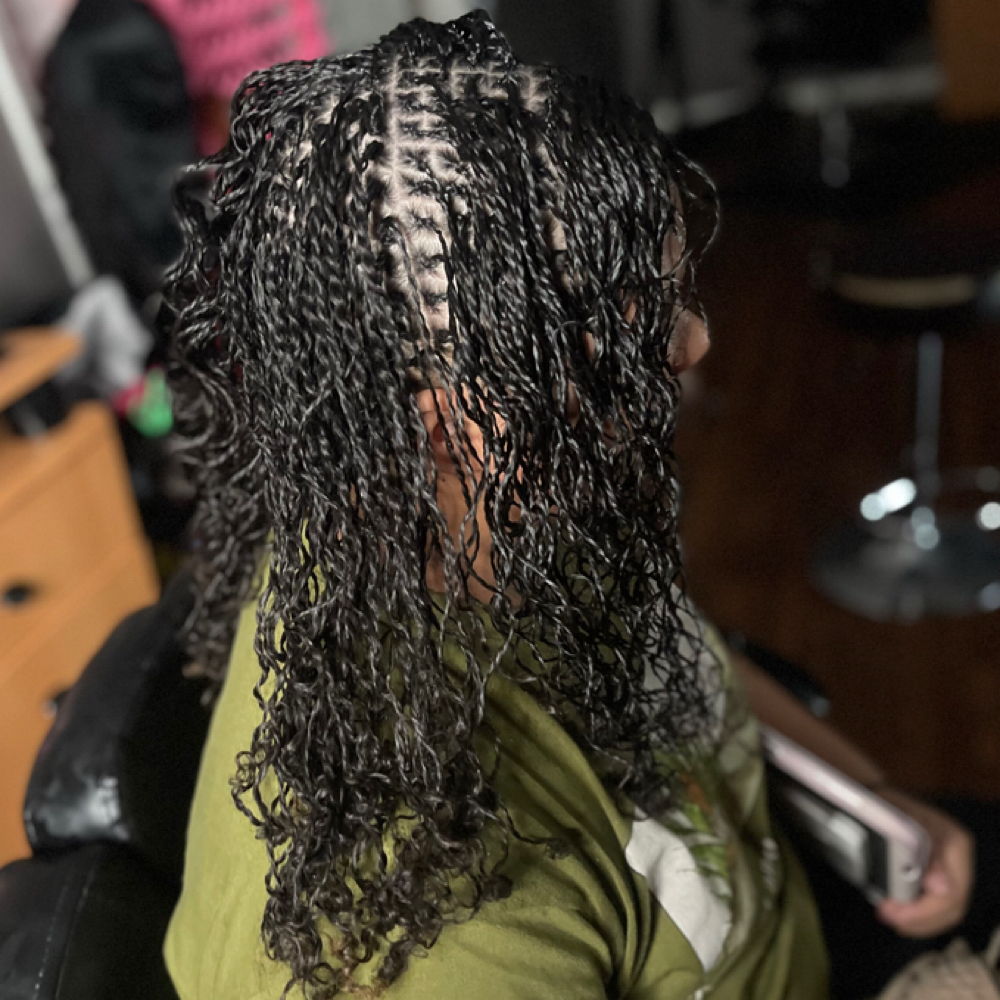 MicrolLocs Start Up- at Bella Braids By Keesh, LLC 💎 in Folkston, GA